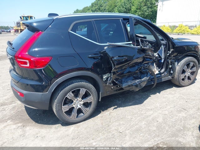 45570847 :رقم المزاد ، YV4162UL8M2508307 vin ، 2021 Volvo Xc40 T5 Inscription مزاد بيع