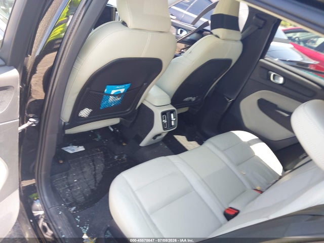 45570847 :رقم المزاد ، YV4162UL8M2508307 vin ، 2021 Volvo Xc40 T5 Inscription مزاد بيع