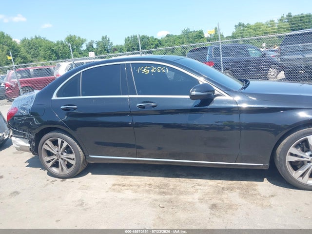 45570851 :رقم المزاد ، WDDWF4KB9JR391196 vin ، 2018 Mercedes-benz C 300 4matic مزاد بيع