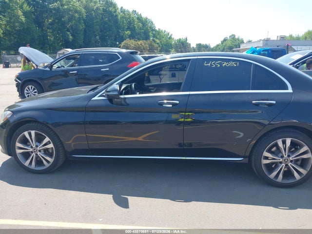 45570851 :رقم المزاد ، WDDWF4KB9JR391196 vin ، 2018 Mercedes-benz C 300 4matic مزاد بيع