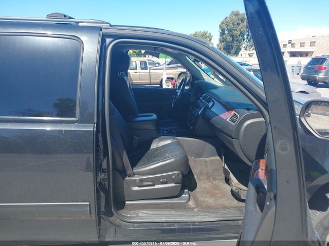Aukcja sprzedaży 2013 Chevrolet Suburban 1500 Lt, vin: 1GNSCJE0XDR128222, numer aukcji: 45570915