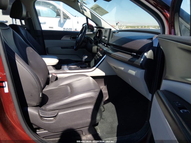 Продажа на аукционе авто 2023 Kia Carnival Mpv Lx Seat Package, vin: KNDNB4H36P6279676, номер лота: 45570920