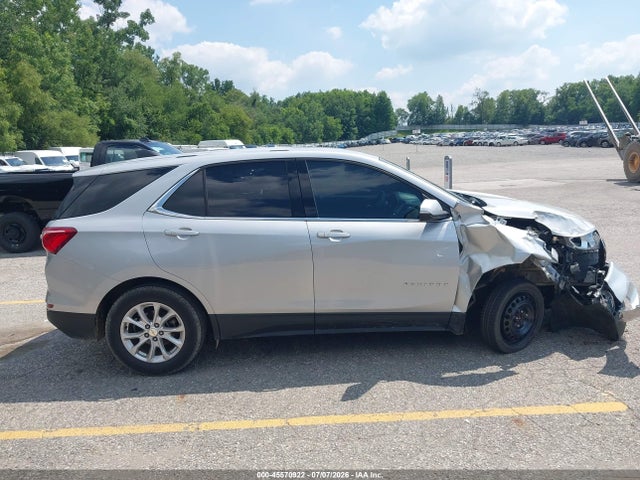 Chevrolet EQUINOX LT 2018 2GNAXSEV6J6111667 Image 13