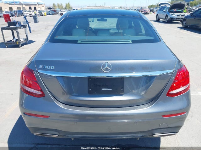 Mercedes-Benz E 300 2019 WDDZF4JB5KA529735 Image 16