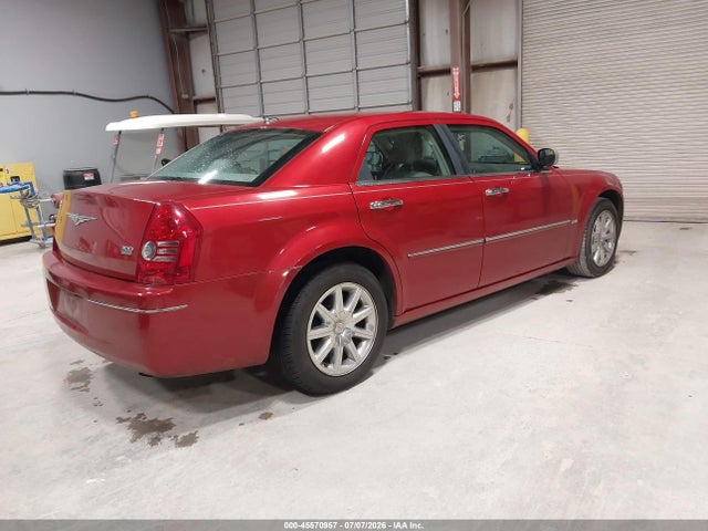 45570957 :رقم المزاد ، 2C3CA5CV5AH330653 vin ، 2010 Chrysler 300 Touring/signature Series/executive Series مزاد بيع