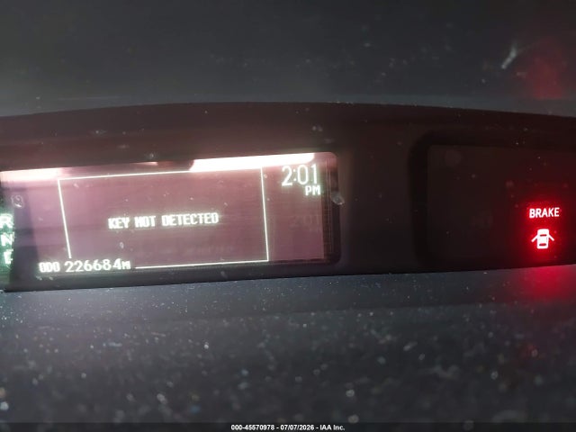 Toyota Prius Three 2015 JTDKN3DUXF0398965 Image 16