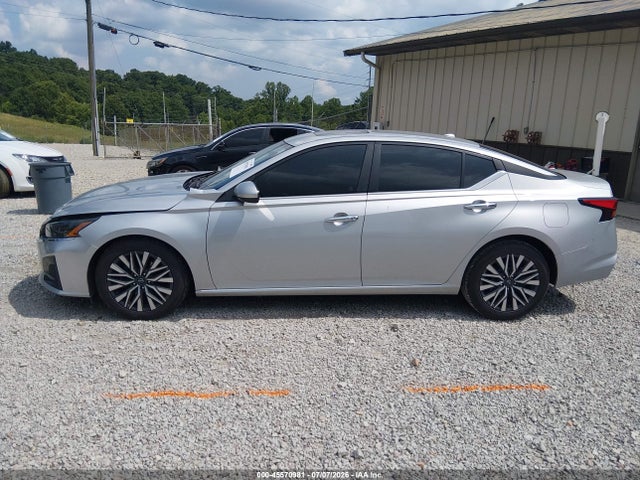 Продаж на аукціоні авто 2023 Nissan Altima Sv Fwd, vin: 1N4BL4DV4PN320129, номер лоту: 45570981