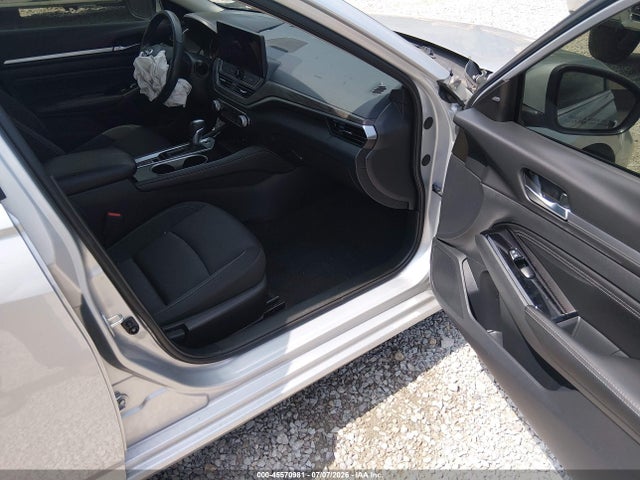 Продаж на аукціоні авто 2023 Nissan Altima Sv Fwd, vin: 1N4BL4DV4PN320129, номер лоту: 45570981