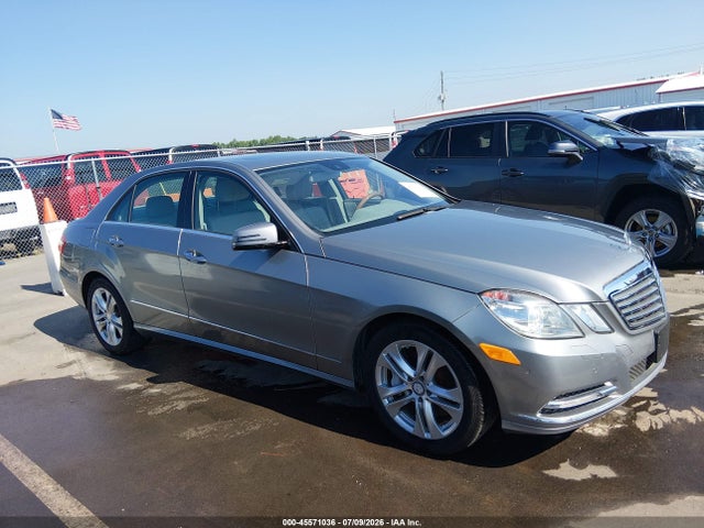 45571036 :رقم المزاد ، WDDHF7CB8BA280339 vin ، 2011 Mercedes-benz E 550 مزاد بيع