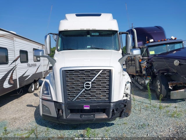 Продажа на аукционе авто 2021 Volvo Vnl, vin: 4V4NC9EHXMN280376, номер лота: 45571050