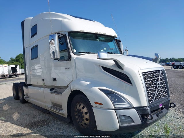 Продажа на аукционе авто 2021 Volvo Vnl, vin: 4V4NC9EHXMN280376, номер лота: 45571050