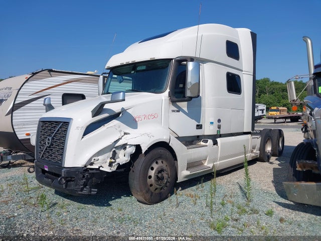 Продажа на аукционе авто 2021 Volvo Vnl, vin: 4V4NC9EHXMN280376, номер лота: 45571050