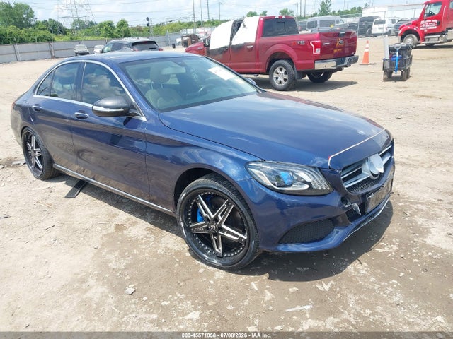 Продажа на аукционе авто 2015 Mercedes-benz C 300 4matic, vin: 55SWF4KBXFU008694, номер лота: 45571058