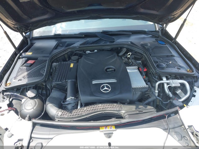 Продажа на аукционе авто 2015 Mercedes-benz C 300 4matic, vin: 55SWF4KBXFU008694, номер лота: 45571058