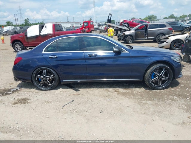 Продажа на аукционе авто 2015 Mercedes-benz C 300 4matic, vin: 55SWF4KBXFU008694, номер лота: 45571058