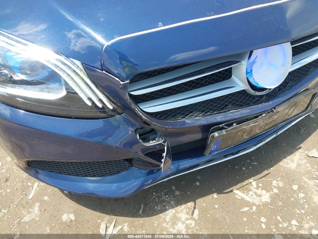 Продажа на аукционе авто 2015 Mercedes-benz C 300 4matic, vin: 55SWF4KBXFU008694, номер лота: 45571058