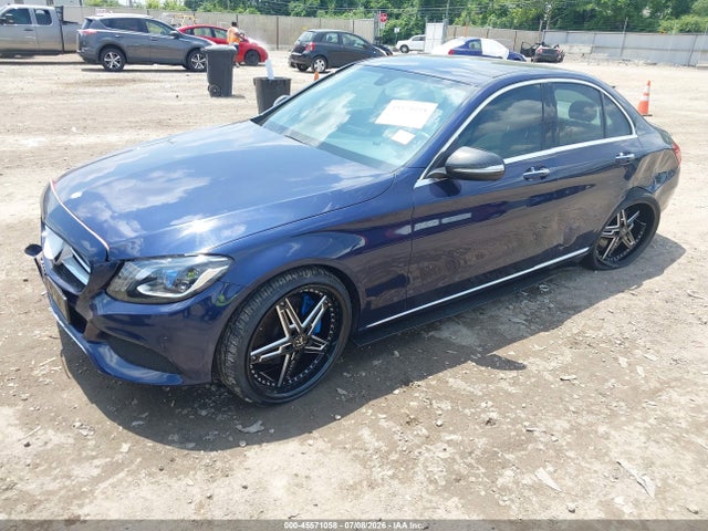 Продажа на аукционе авто 2015 Mercedes-benz C 300 4matic, vin: 55SWF4KBXFU008694, номер лота: 45571058