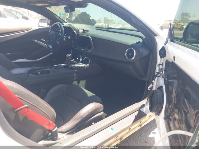 Продажа на аукционе авто 2017 Chevrolet Camaro Zl1, vin: 1G1FK1R65H0199908, номер лота: 45571081
