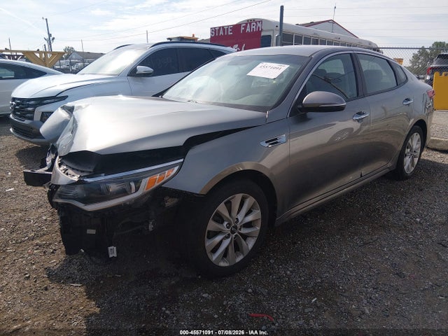 2017 Kia Optima Lx მანქანა იყიდება აუქციონზე, vin: 5XXGT4L32HG155551, აუქციონის ნომერი: 45571091