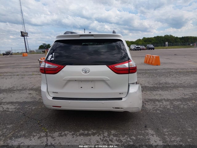 2017 Toyota Sienna Xle Premium 8 Passenger მანქანა იყიდება აუქციონზე, vin: 5TDYZ3DC6HS847872, აუქციონის ნომერი: 45571112
