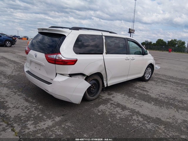 2017 Toyota Sienna Xle Premium 8 Passenger მანქანა იყიდება აუქციონზე, vin: 5TDYZ3DC6HS847872, აუქციონის ნომერი: 45571112