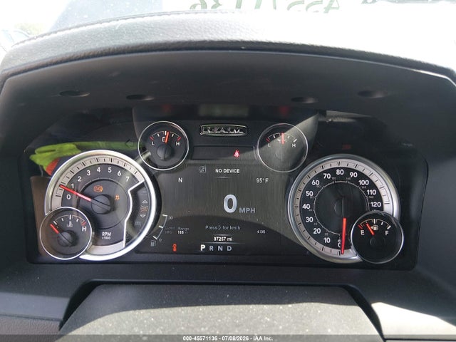 Aukcja sprzedaży 2018 Ram 1500 Laramie  4x4 5'7 Box, vin: 1C6RR7NT2JS159124, numer aukcji: 45571136