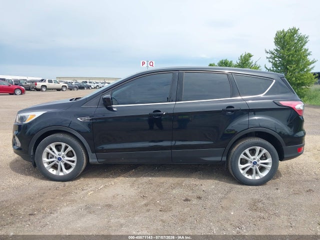 1FMCU9GD2HUE50232 Ford ESCAPE SE