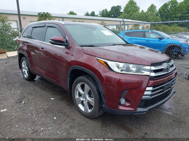 Auction sale of the 2017 Toyota Highlander Limited, vin: 5TDDZRFH2HS474887, lot number: 45571152