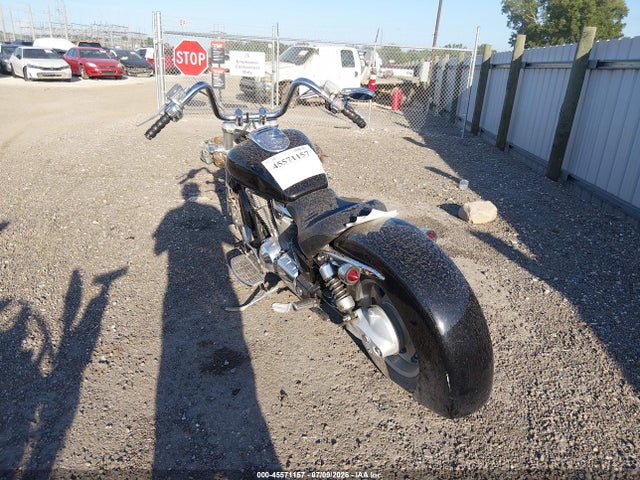 45571157 :رقم المزاد ، 1HFSC46062A011506 vin ، 2002 Honda Vtx1800 C مزاد بيع