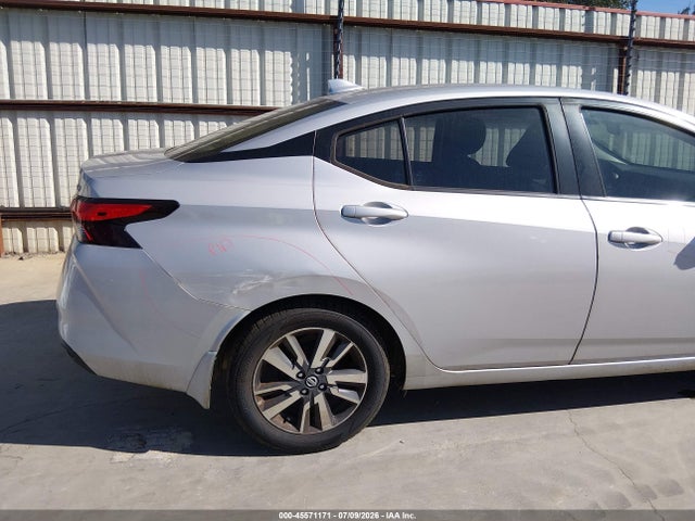Продажа на аукционе авто 2020 Nissan Versa Sv Xtronic Cvt, vin: 3N1CN8EV1LL801628, номер лота: 45571171