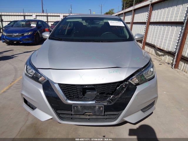 Продажа на аукционе авто 2020 Nissan Versa Sv Xtronic Cvt, vin: 3N1CN8EV1LL801628, номер лота: 45571171