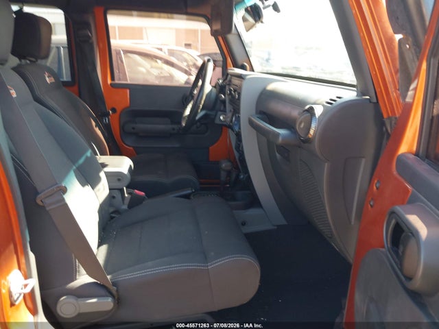 45571263 :رقم المزاد ، 1J4BA3H10AL206658 vin ، 2010 Jeep Wrangler Unlimited Sport مزاد بيع