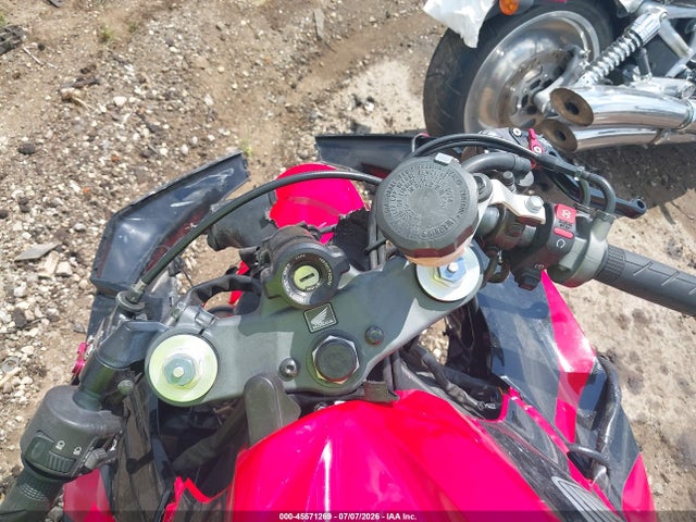 2007 Honda Cbr600 Rr მანქანა იყიდება აუქციონზე, vin: JH2PC40077M005865, აუქციონის ნომერი: 45571269