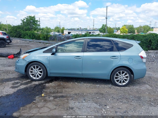 Toyota Prius V Five 2014 JTDZN3EU4E3294658 Image 13