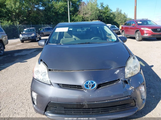 Toyota Prius Two 2014 JTDKN3DU9E0392038 Image 13