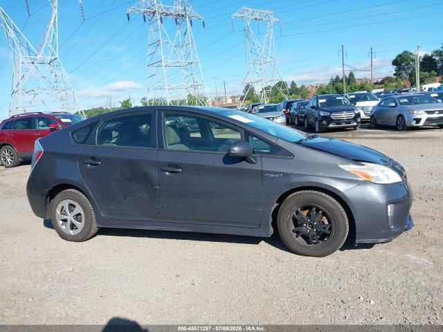Toyota Prius Two 2014 JTDKN3DU9E0392038 Image 14