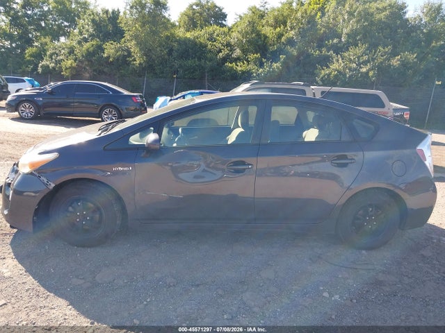 Toyota Prius Two 2014 JTDKN3DU9E0392038 Image 15