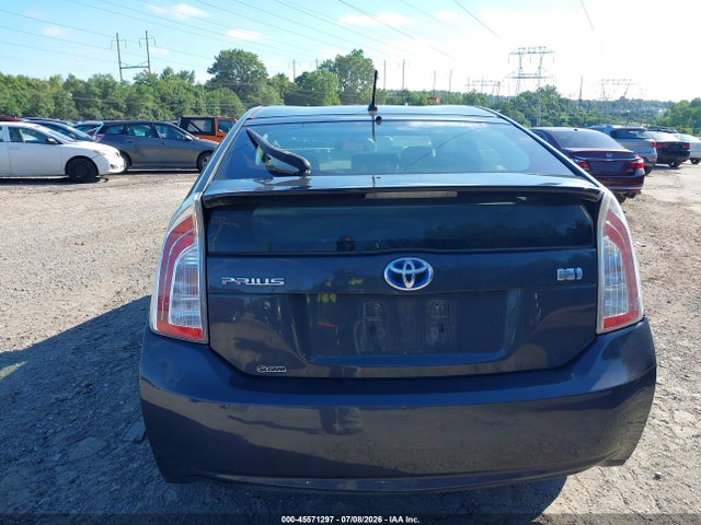 Toyota Prius Two 2014 JTDKN3DU9E0392038 Image 17