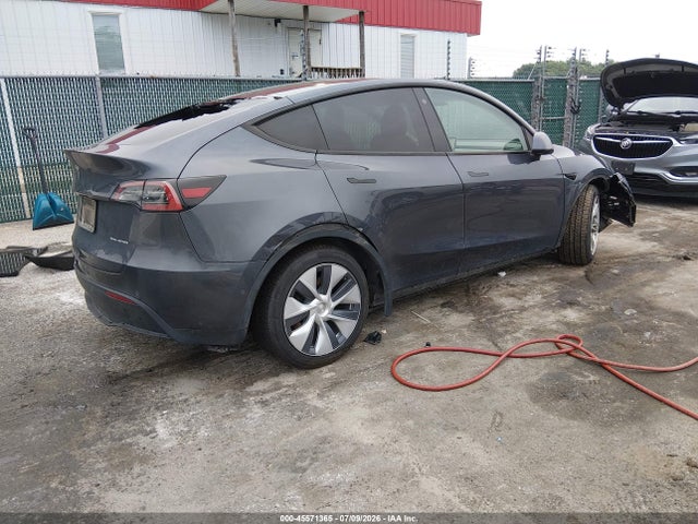 Продаж на аукціоні авто 2022 Tesla Model Y Long Range Dual Motor All-wheel Drive, vin: 7SAYGDEE0NF370919, номер лоту: 45571365