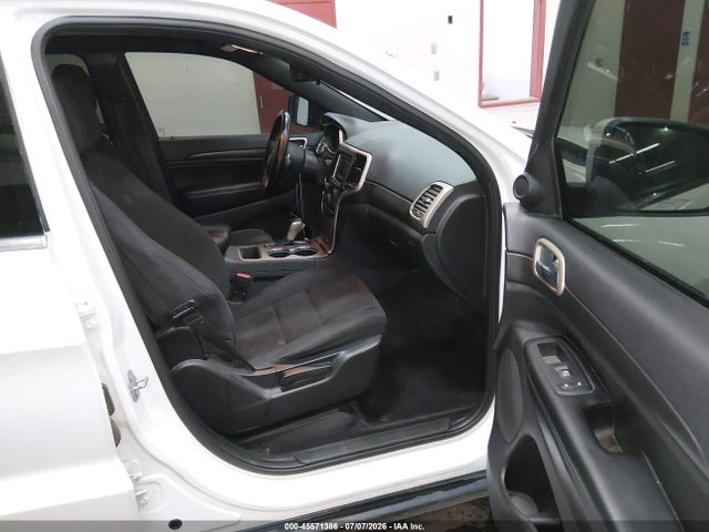 1C4RJFAG8HC651700 Jeep Grand Cherokee Laredo