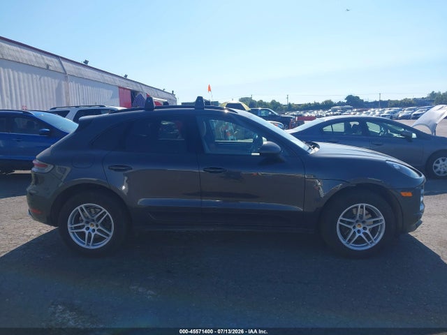 Porsche Macan 2019 WP1AA2A57KLB00197 Image 13