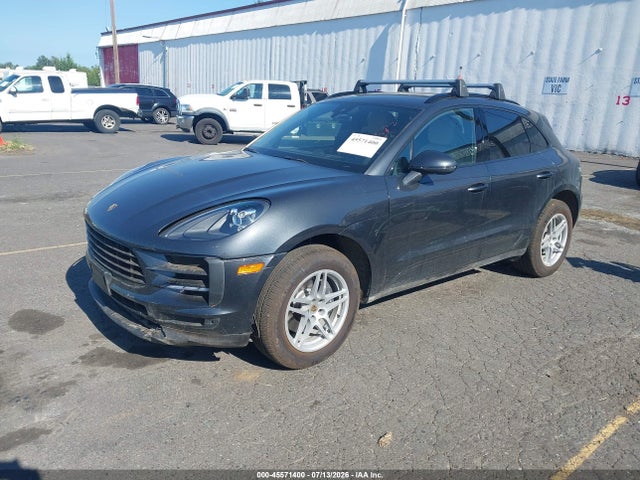 Porsche Macan 2019 WP1AA2A57KLB00197 Image 2