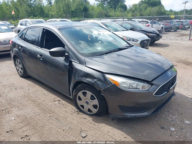 Ford FOCUS S 2016 1FADP3E25GL367452 Image 1