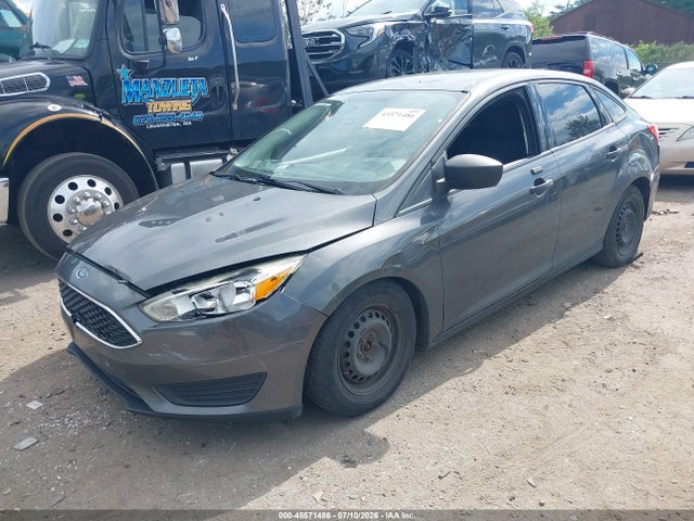 Ford FOCUS S 2016 1FADP3E25GL367452 Image 2