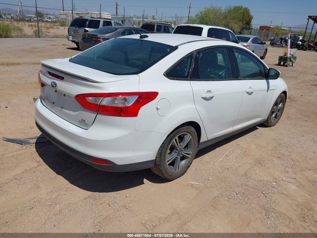 Ford FOCUS SE 2014 1FADP3F22EL224325 Image 4