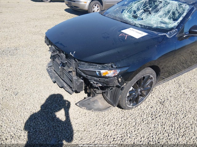 JM1BPAKM7S1752205 Mazda Mazda3 2.5 S Select Sport