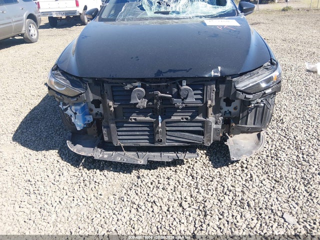 JM1BPAKM7S1752205 Mazda Mazda3 2.5 S Select Sport