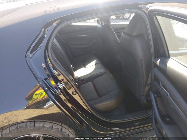 JM1BPAKM7S1752205 Mazda Mazda3 2.5 S Select Sport