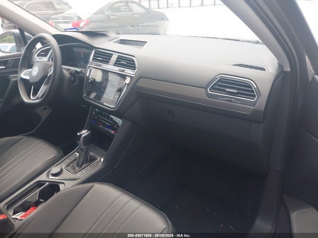 Продаж на аукціоні авто 2024 Volkswagen Tiguan 2.0t Se/2.0t Wolfsburg Edition, vin: 3VV2B7AX0RM194936, номер лоту: 45571608