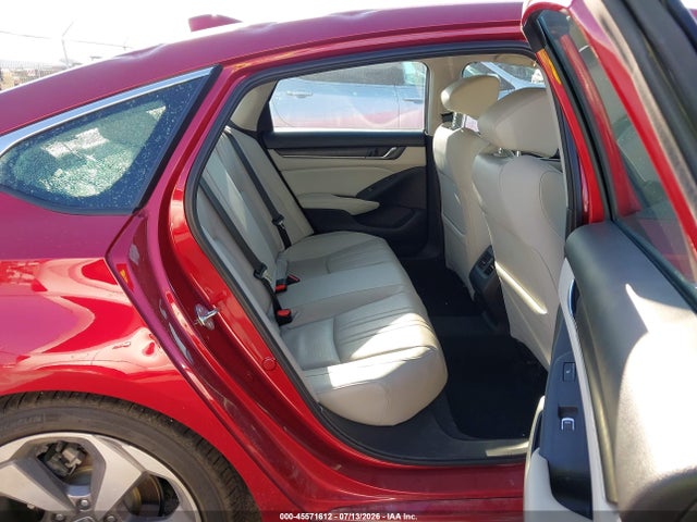 1HGCV1F98JA002697 Honda Accord Touring
